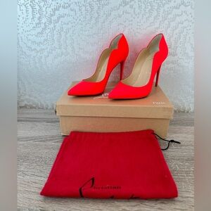 NWT Christian Louboutin Hot Chick Fluo Matt in Bikini pink. Size 35.5